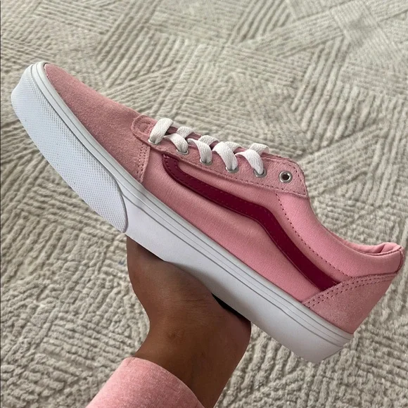 Women’s Vans Ward Glossy Coral Blush Shoes - Picture 1 of 7